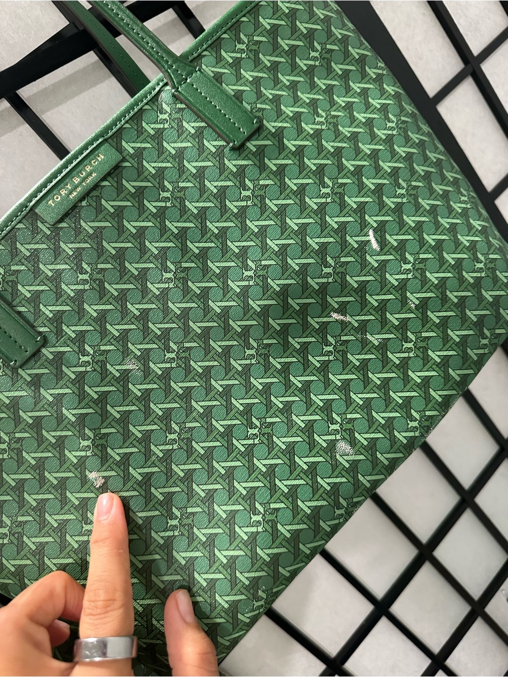 Tory Burch Ever-Ready Green Patterned Tote Bag - Picture 3 of 7
